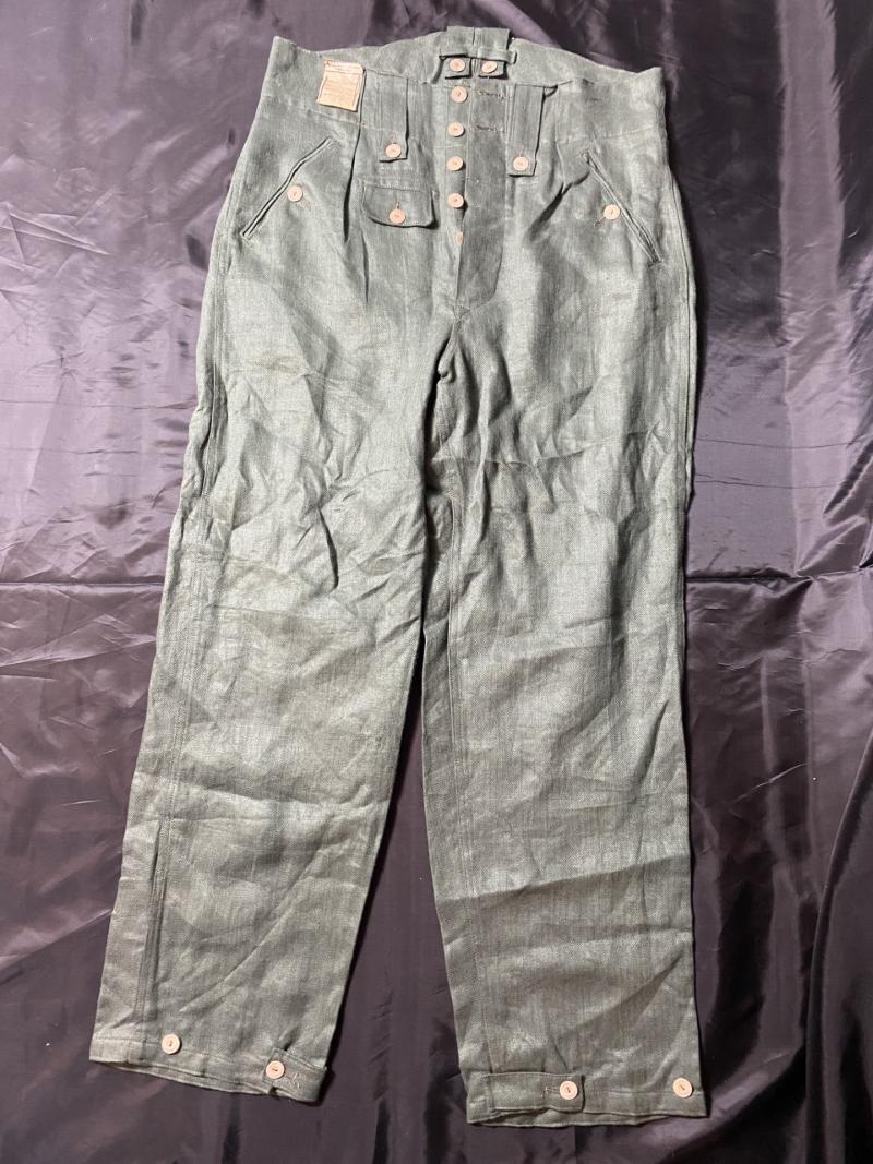 UN-ISSUED WW2 GERMAN M43 (HBT) TWILL TROUSERS (RBNr)