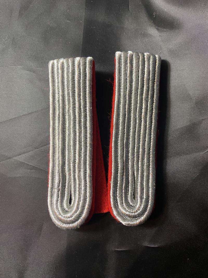 REPRODUCTION WW2 GERMAN LUFTWAFFE OFFICERS SHOULDER BOARDS