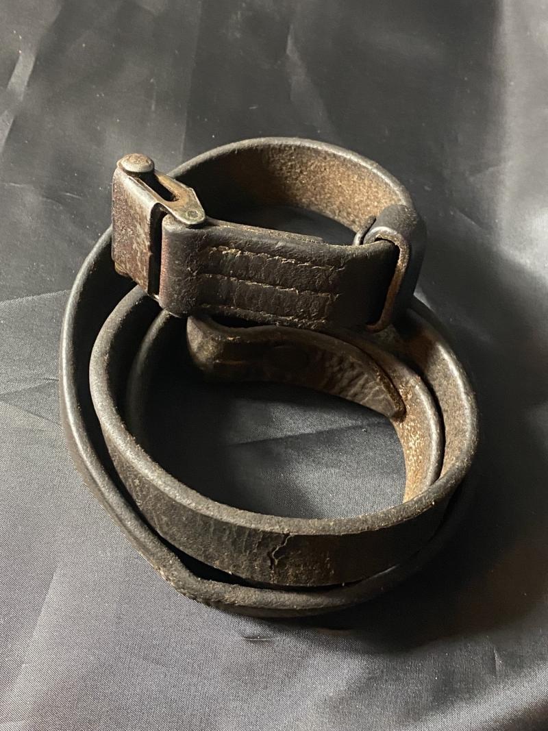 WW2 GERMAN MP40 LEATHER SLING