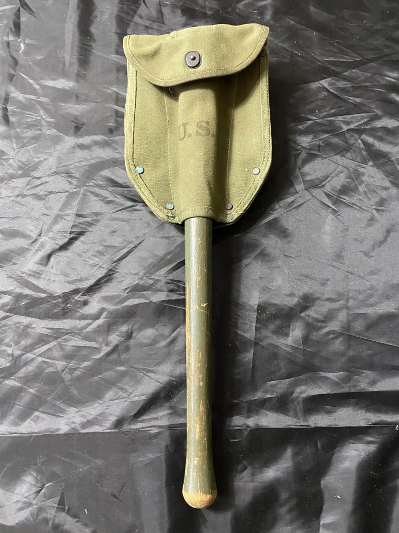 WW2 U.S. M-1943 ENTRENCHING TOOL AND CARRIER