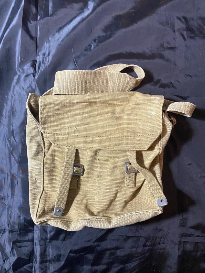WW2 BRITISH SMALL PACK WITH CARRY STRAP