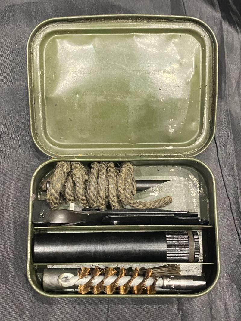 BRITISH STERLING SMG CLEANING KIT