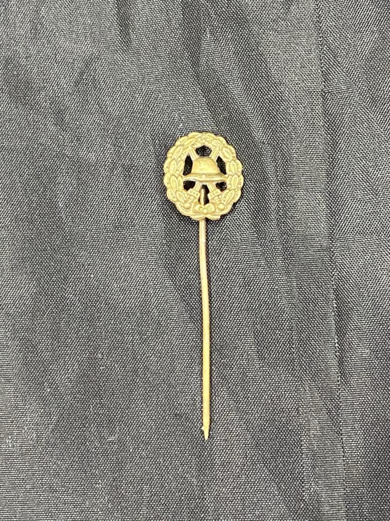 WW1 GERMAN OFFICER GOLD WOUND PIN