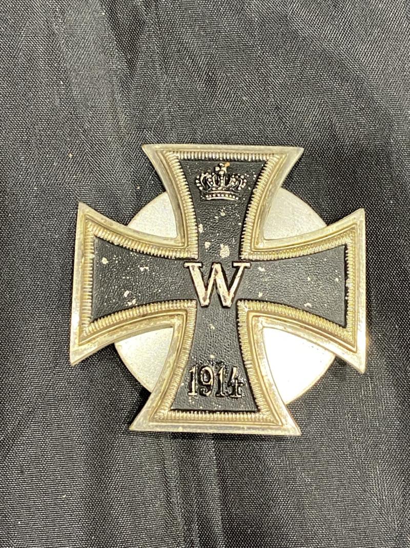 VERY RARE WW1 GERMAN P&L 1ST CLASS IRON CROSS WITH DOMED BACK PLATE & WINGED NUT