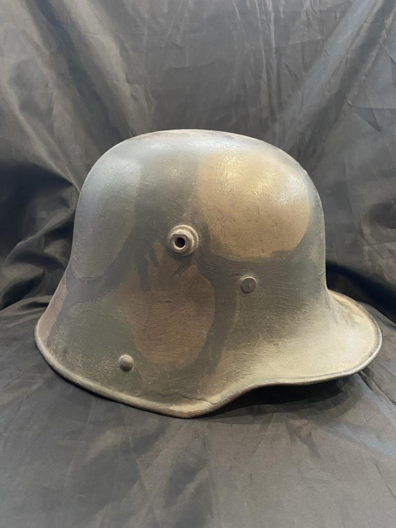 WW1 GERMAN THREE TONE M.17 TRENCH HELMET