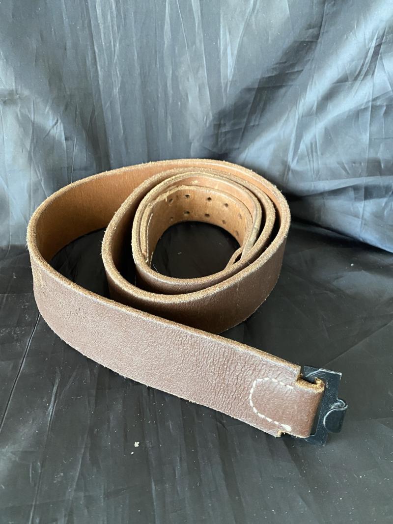 REPRODUCTION WW2 GERMAN BROWN LEATHER BELT