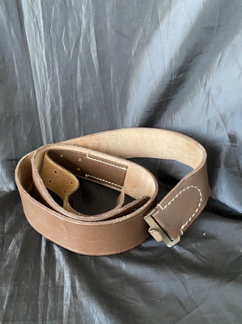 REPRODUCTION WW2 GERMAN BROWN LEATHER BELT