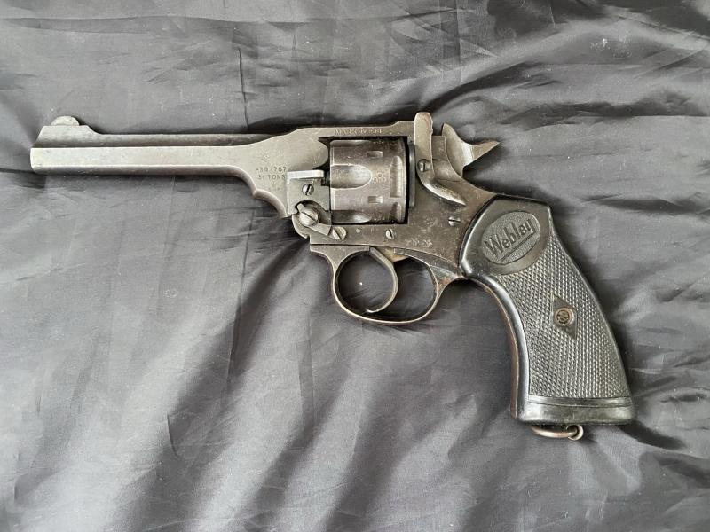 Chase Militaria | DEACTIVATED WEBLEY MK.IV .38 REVOLVER (UK DEACTIVATION)