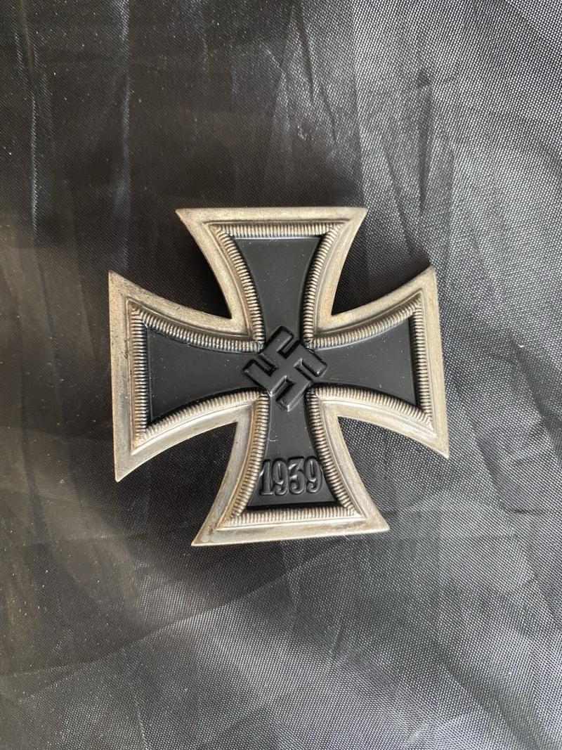 REPRODUCTION WW2 GERMAN IRON CROSS 1ST CLASS