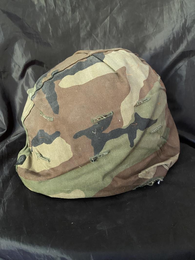 U.S. VIETNAM M1 HELMET AND WOODLAND CAMO COVER