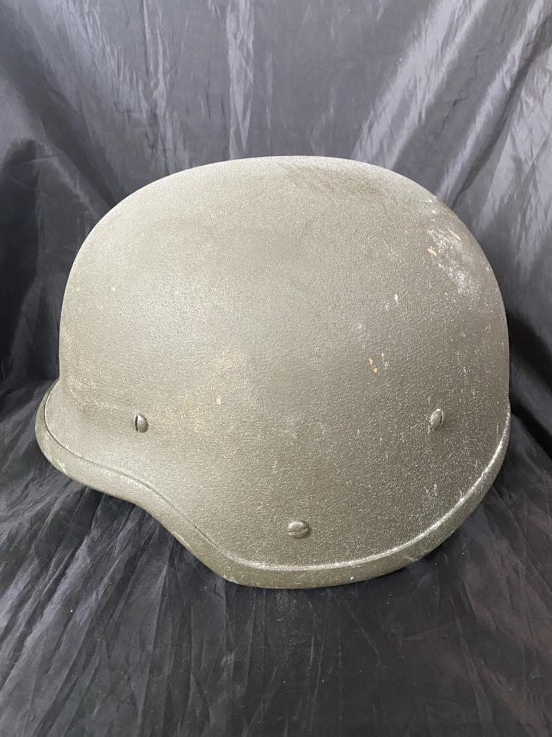 GERMAN M826 KEVLAR COMBAT HELMET