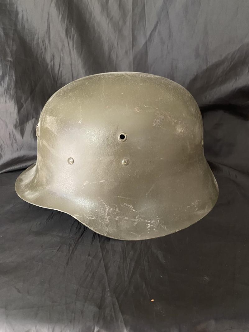 SPANISH M1942-M1979 HELMET