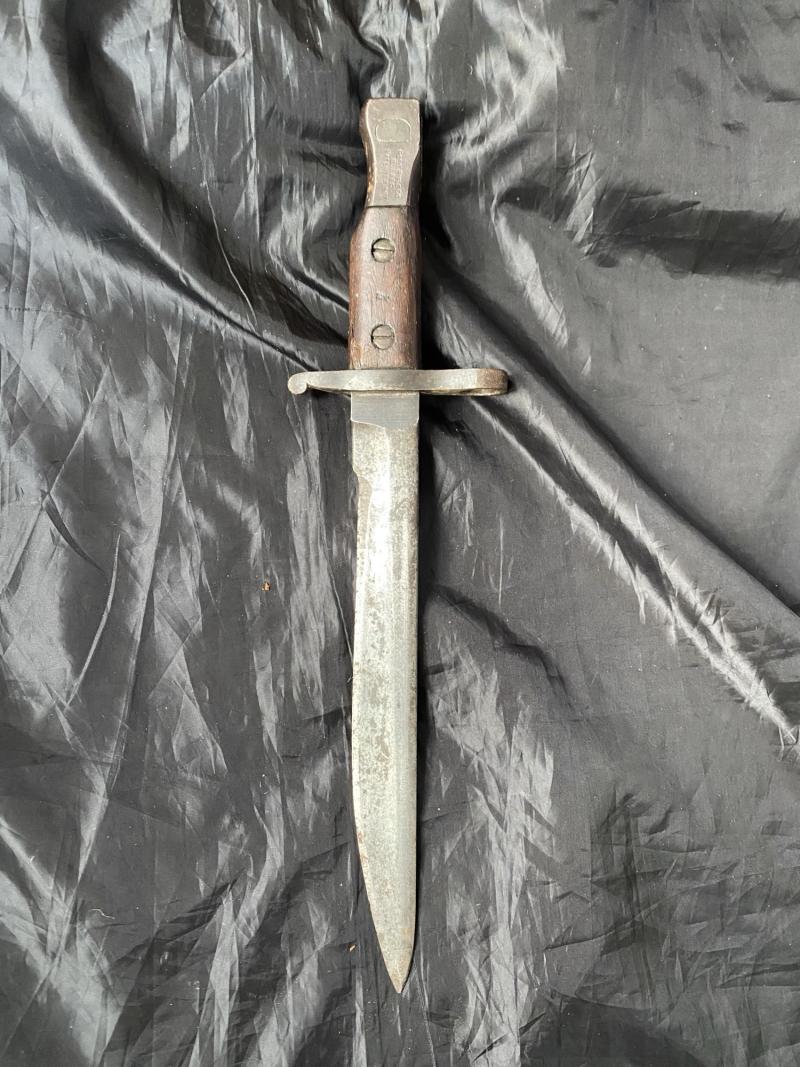 WW1 1915 DATED CANADIAN ROSS RIFLE BAYONET