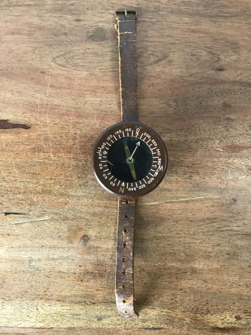 WW2 U.S. WRIST COMPASS