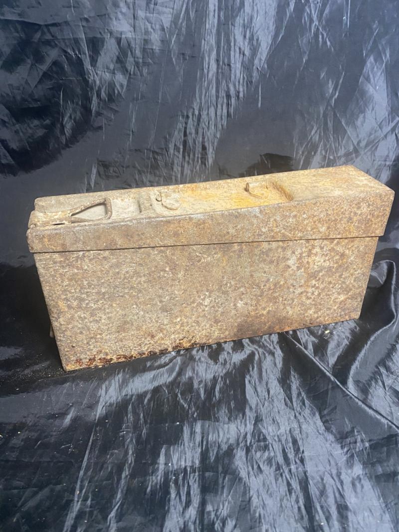 SEMI RELIC WW2 GERMAN MG34 AMMO TIN