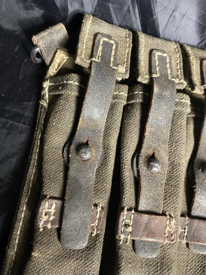 Chase Militaria | SET OF REPRODUCTION WW2 GERMAN MP40 MAGAZINE POUCHES