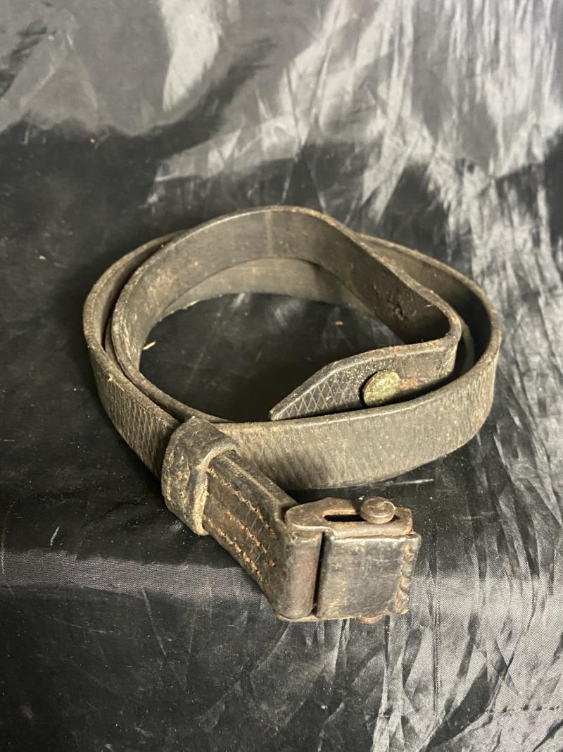 WW2 GERMAN MP40 LEATHER SLING