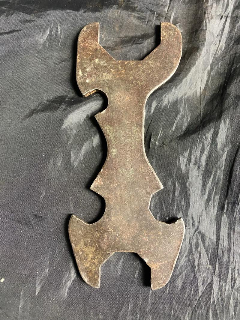 WW1 GERMAN DATED MG08/15 SPANNER TOOL