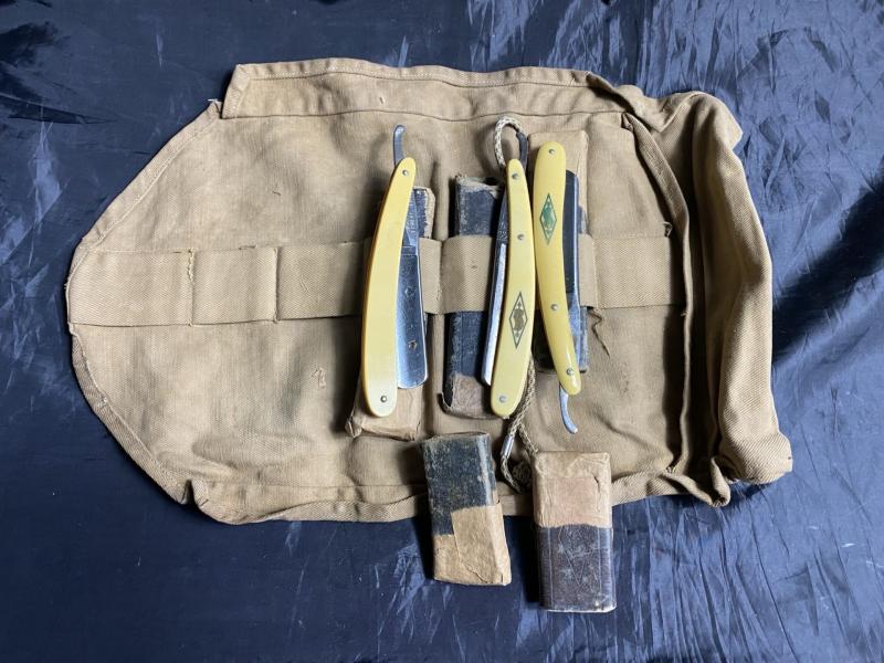 WW2 OTHER RANKS PERSONAL MESS ROLL WITH 3 X CUT THROAT RAZORS