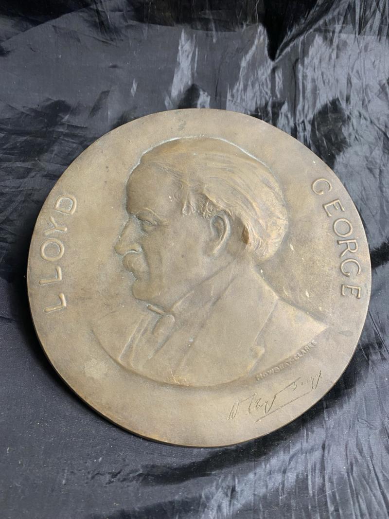 LARGE WW1 LLOYD GEORGE METAL PLAQUE