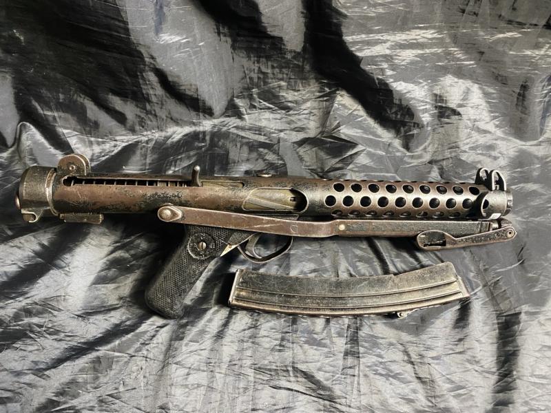 DEACTIVATED STERLING L2A3 9MM SMG (UK DEACTIVATION)