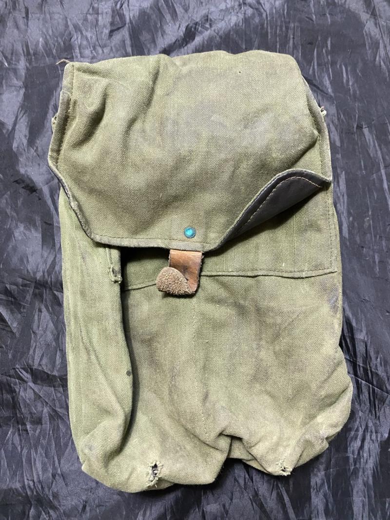 AK MAGAZINE POUCH