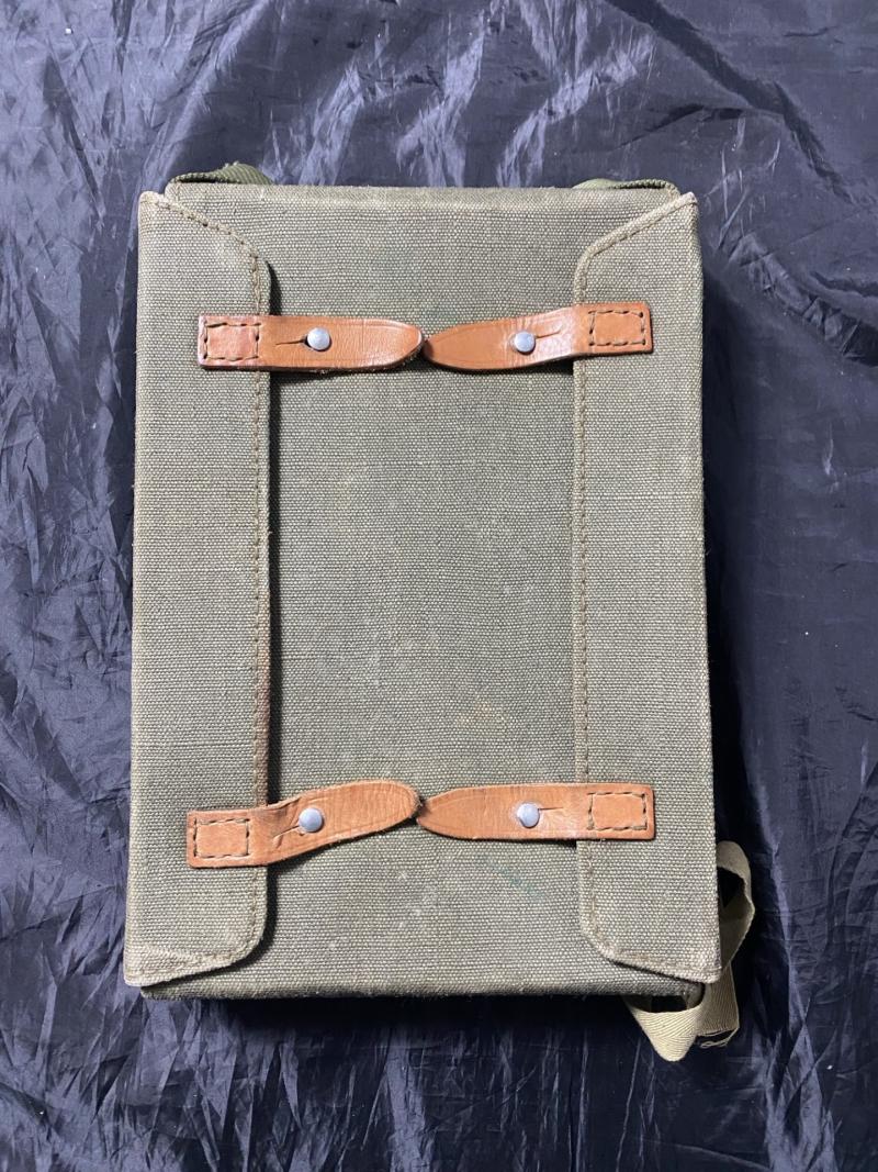 POLISH WZ 83 40MM GRENADE POUCH