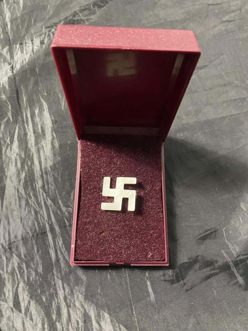 SWASTIKA BADGE