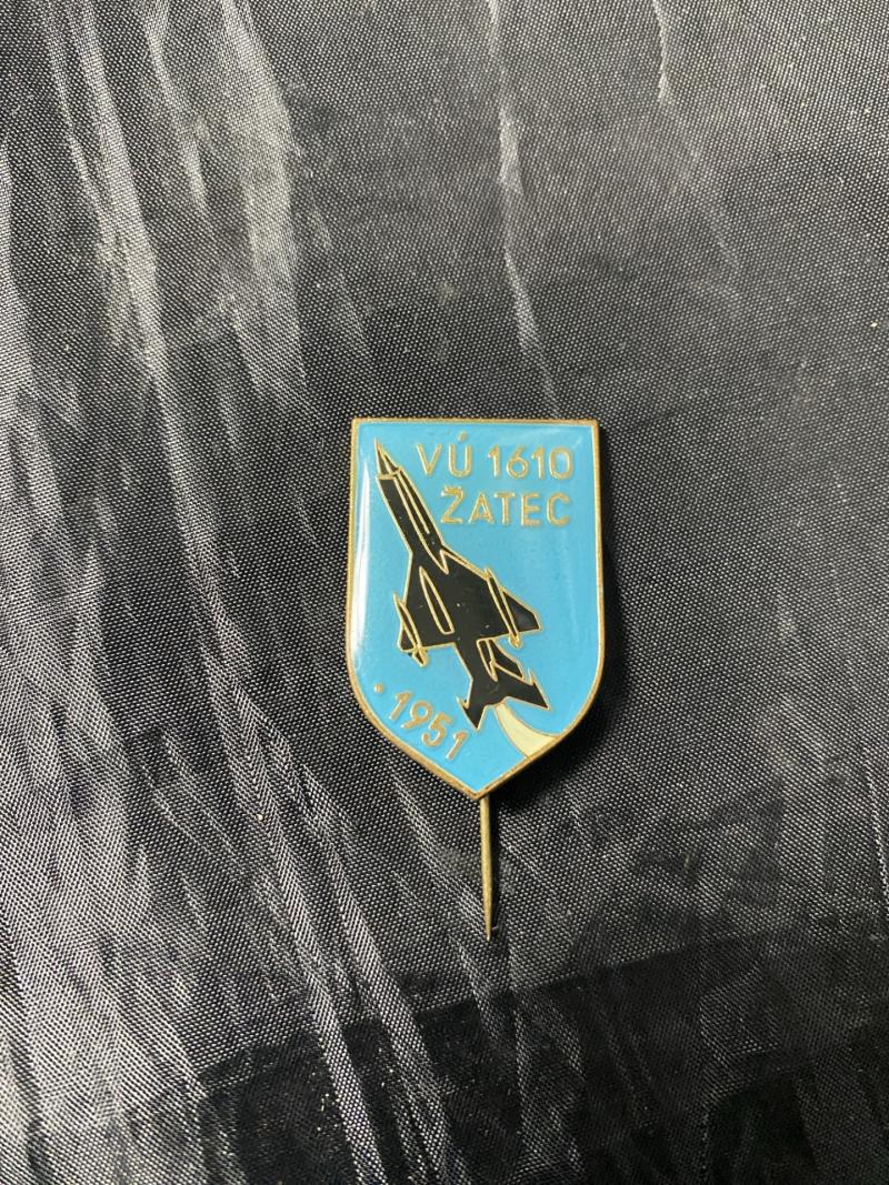 VU 1610 ZATEC 1951 FIGHTER BADGE