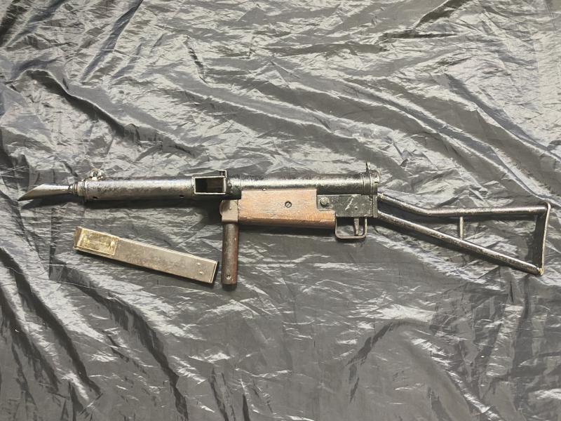 VERY RARE DEACTIVATED WW2 BRITISH STEN MK.1 SMG (OLD SPEC DEACTIVATION)