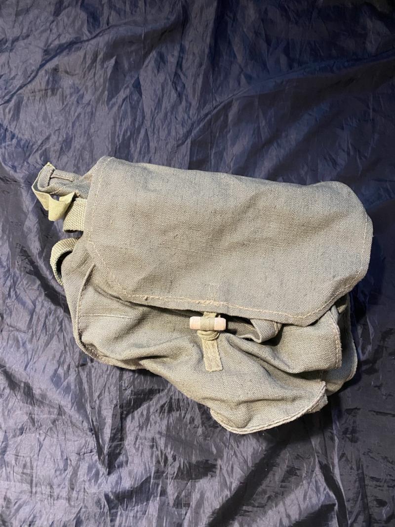 SOVIET/RUSSIAN DP28 TRIPLE MAGAZINE POUCH