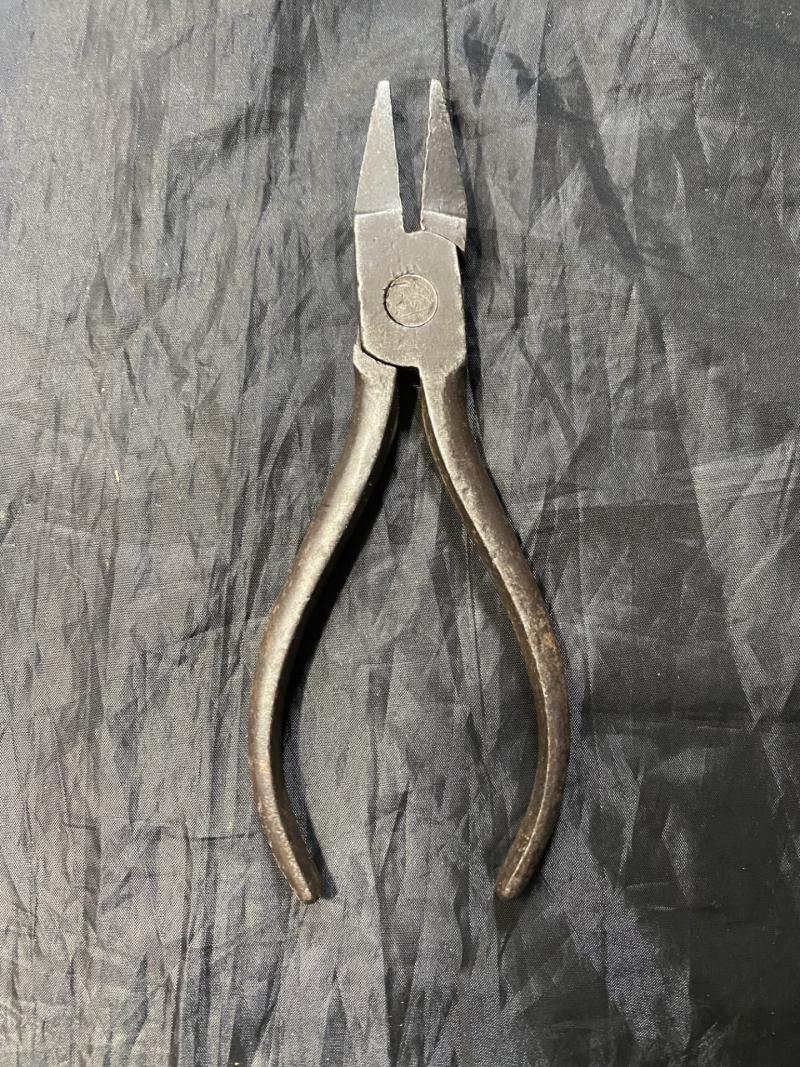 WW2 BRITISH MILITARY PLIERS