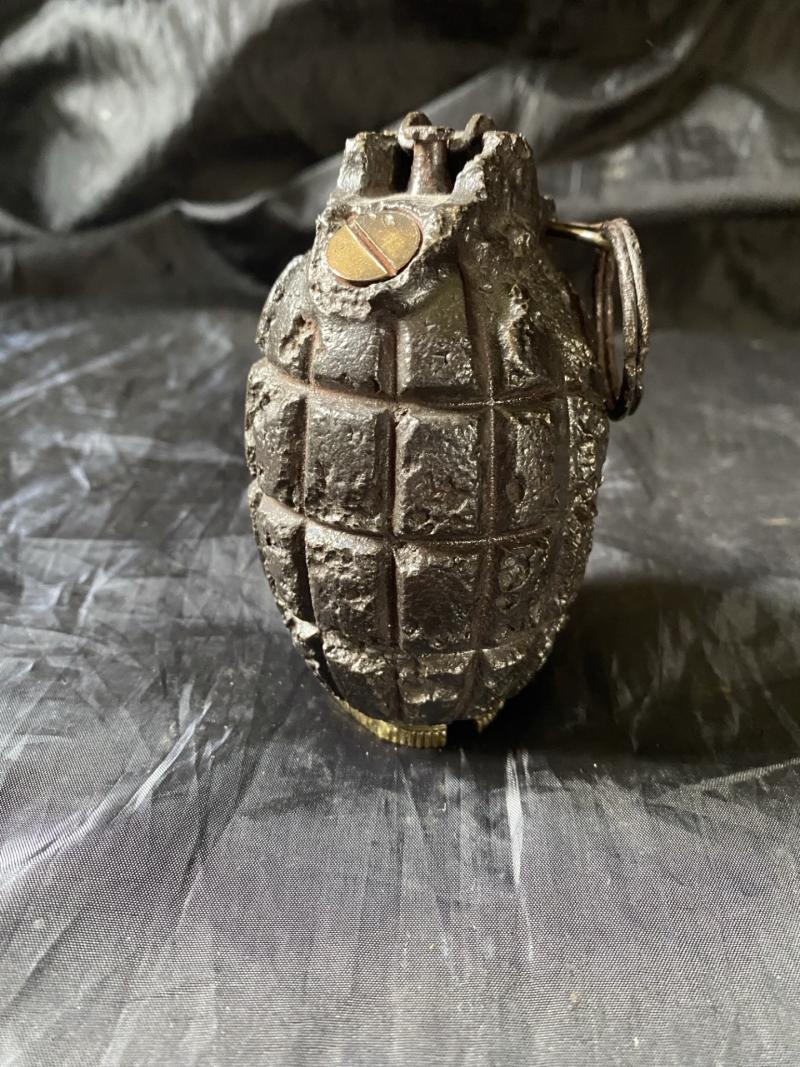 WW1 BRITISH NO.5 MILLS GRENADE (SEMI RELIC)