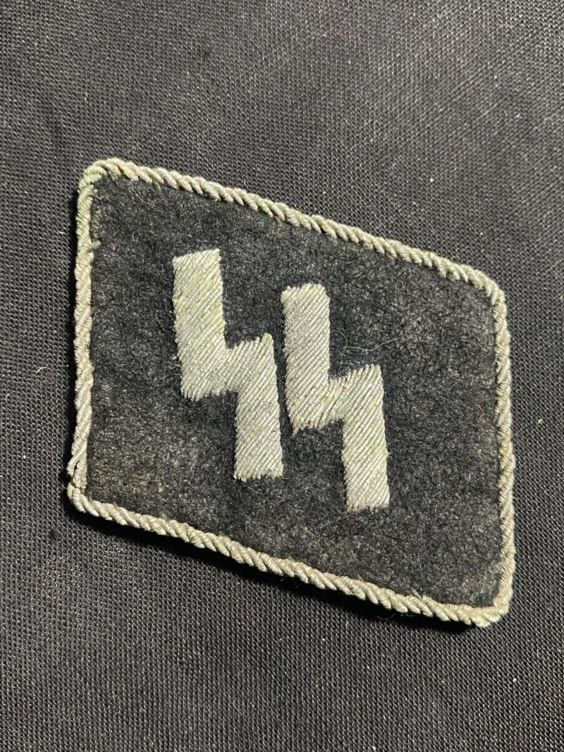 WW2 GERMAN SS OFFICER'S COLLAR PATCH (ITALIAN MADE)