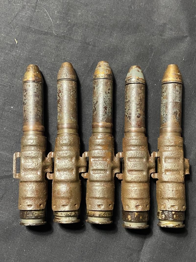 5 X WW2 GERMAN MG151/20 20MM ROUNDS IN BELT (INERT)