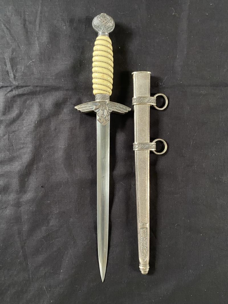 REPRODUCTION WW2 GERMAN LUFTWAFFE 2ND MODEL DAGGER