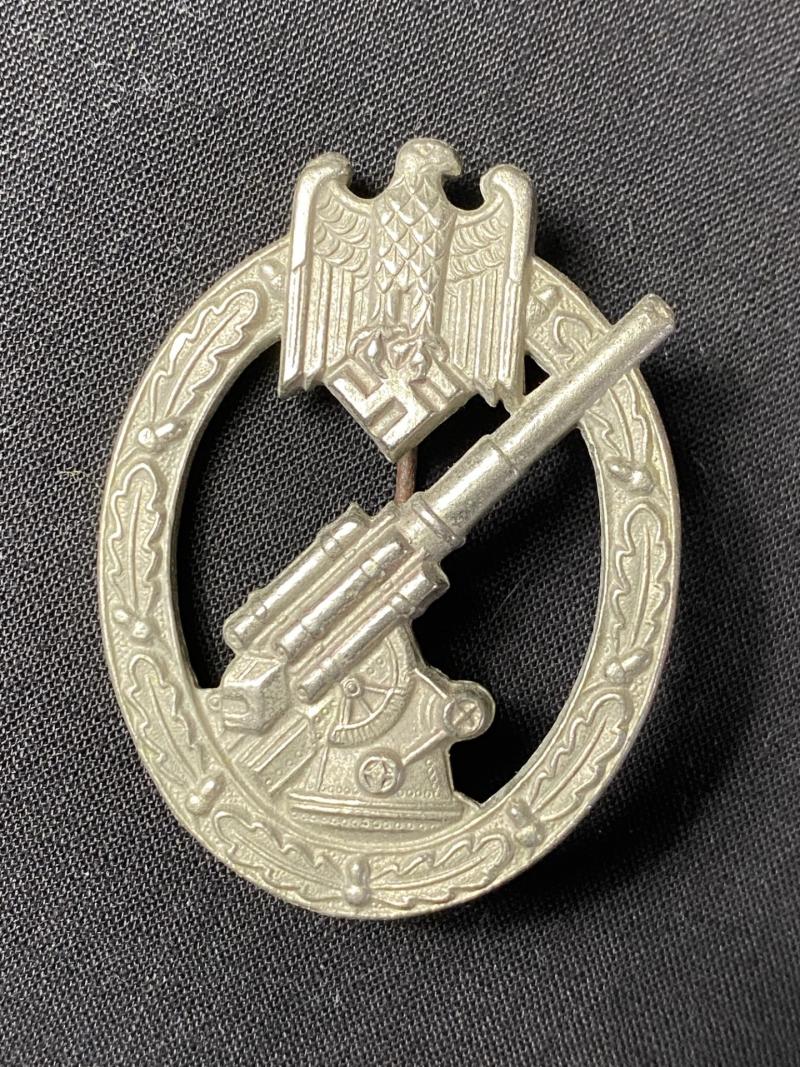 WW2 GERMAN ARMY ANTI-AIRCRAFT BADGE IN SILVER