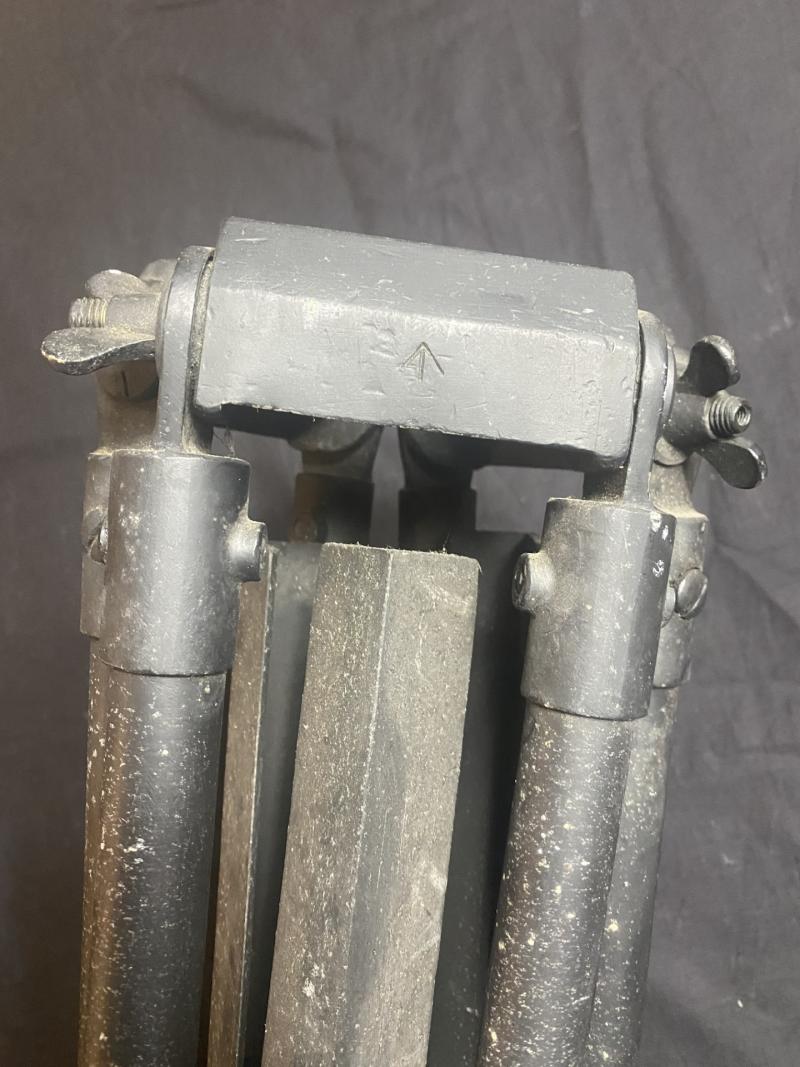 BRITISH MILITARY CTS TRIPOD WITH EXTENDABLE LEGS