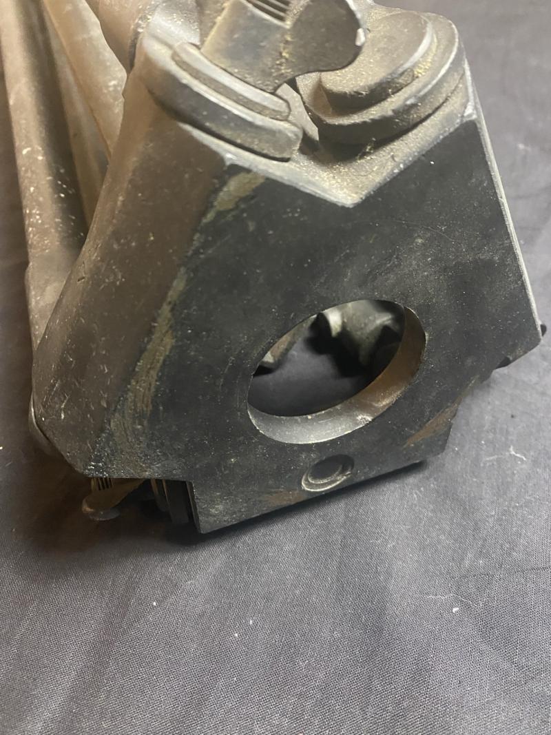 BRITISH MILITARY CTS TRIPOD WITH EXTENDABLE LEGS