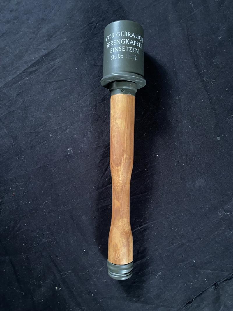 REPRODUCTION WW2 GERMAN STICK GRENADE