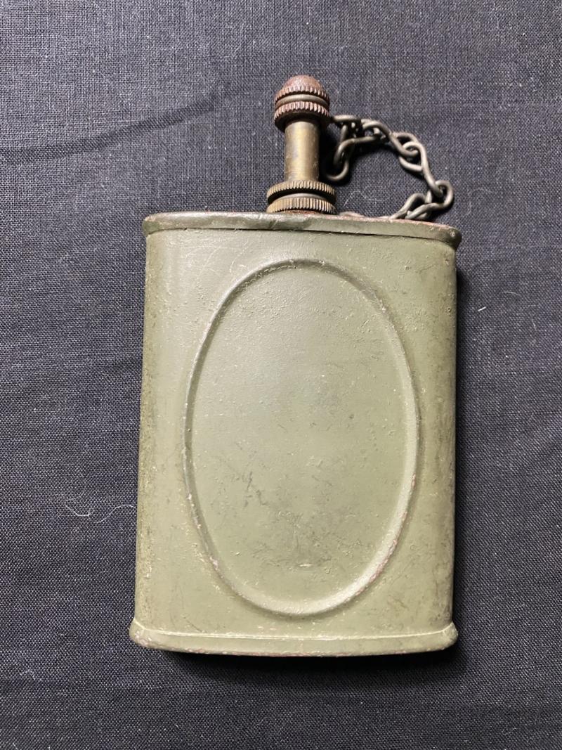 WW2 U.S. MACHINE GUN OIL BOTTLE