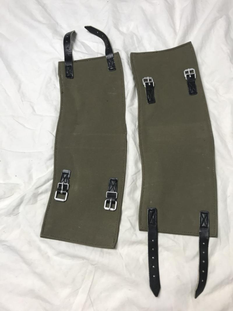 EAST GERMAN GAITERS