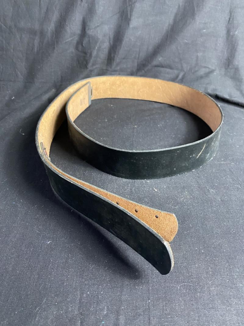 EAST GERMAN LEATHER BELT