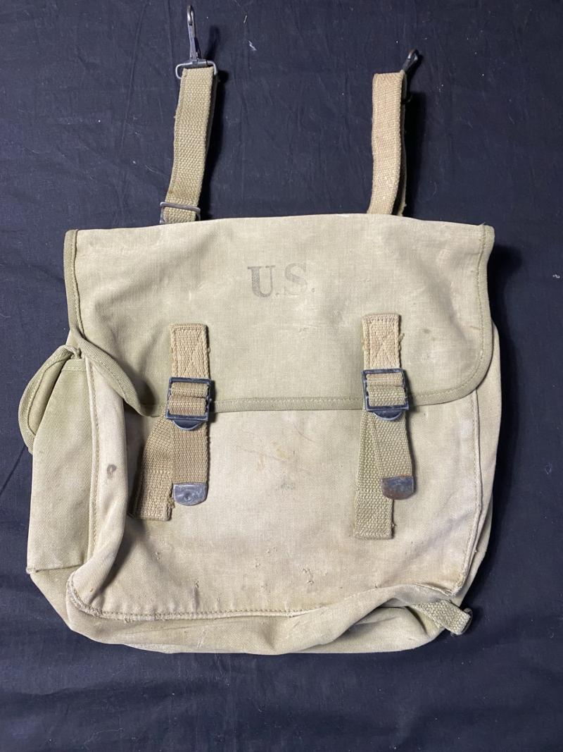 WW2 U.S. RUBBERISED MUSETTE BAG