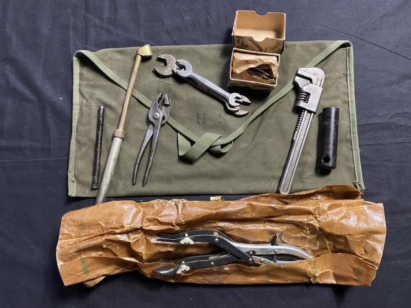 WW2 U.S. JEEP MB GPW TOOL KIT