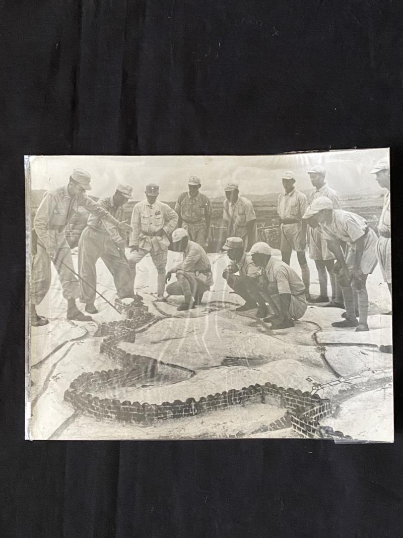 U.S SIGNAL CORPS PHOTO OF Y-FORCE TRAINS CHINESE SOLDIERS FOR COMBAT