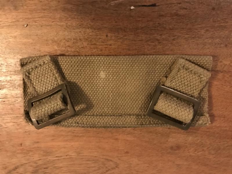 WW2 BRITISH HOME GUARD CROSS-STRAP BELT ATTACHMENT