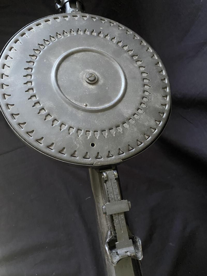 DEACTIVATED DP28 MACHINE GUN (MATCHING) (UK DEACTIVATION)