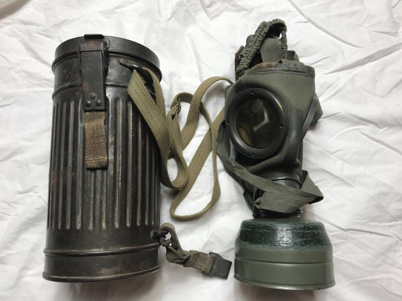 WW2 GERMAN M30 GAS MASK WITH A 1936 DATED SHORT CANNISTER