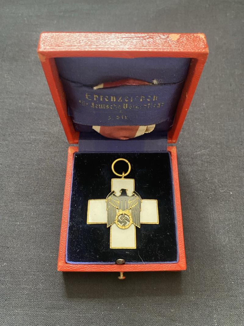 WW2 GERMAN SOCIAL WELFARE MEDAL 3RD CLASS IN BOX